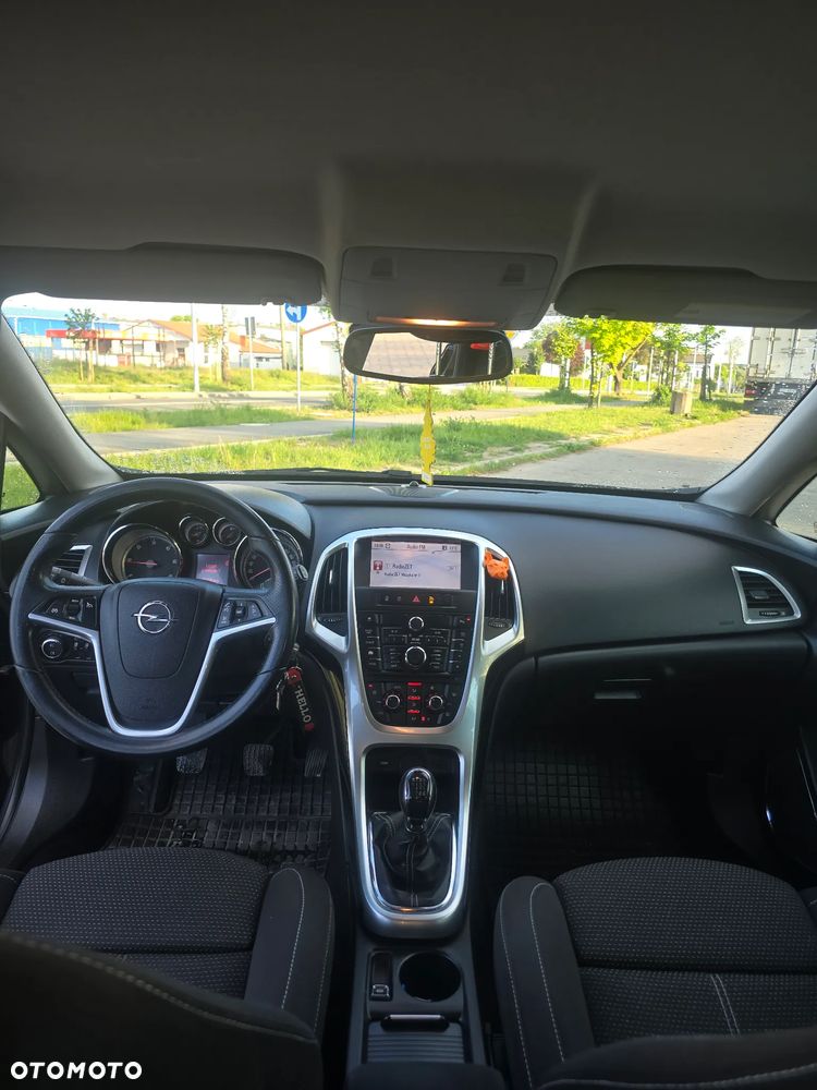Opel Astra 1.7 CDTI Cosmo - 7