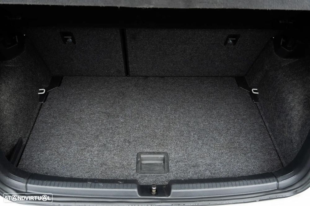 VW Polo 2.0 TSI DSG GTI - 49