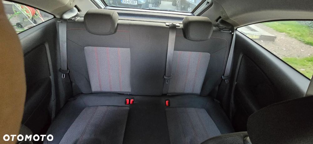 Opel Corsa 1.4 16V Color Edition - 15