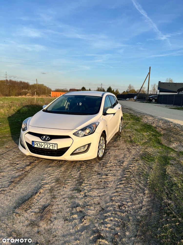 Hyundai i30 1.6 CRDi Classic + - 15