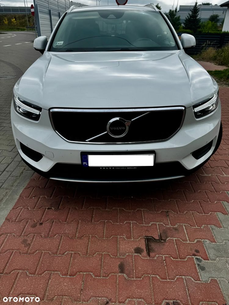 Volvo XC 40 D4 AWD Momentum (Intro Edition) - 2