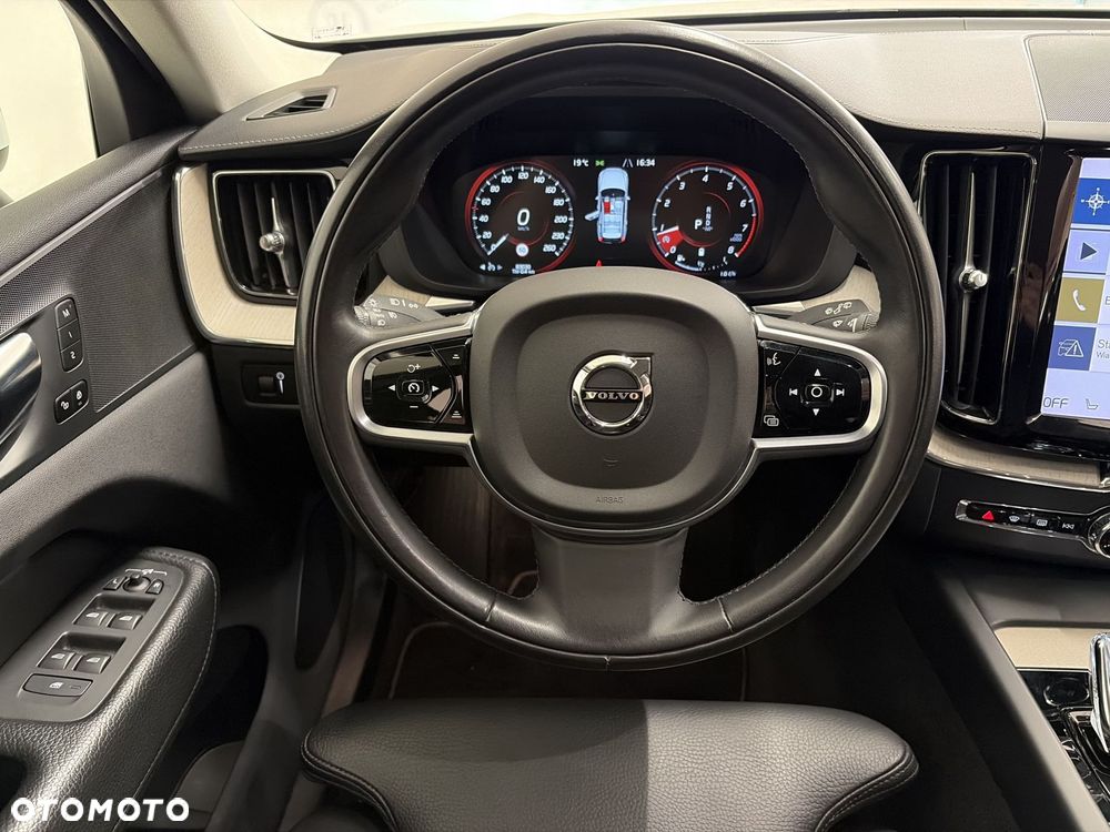 Volvo XC 60 B4 B Inscription - 12