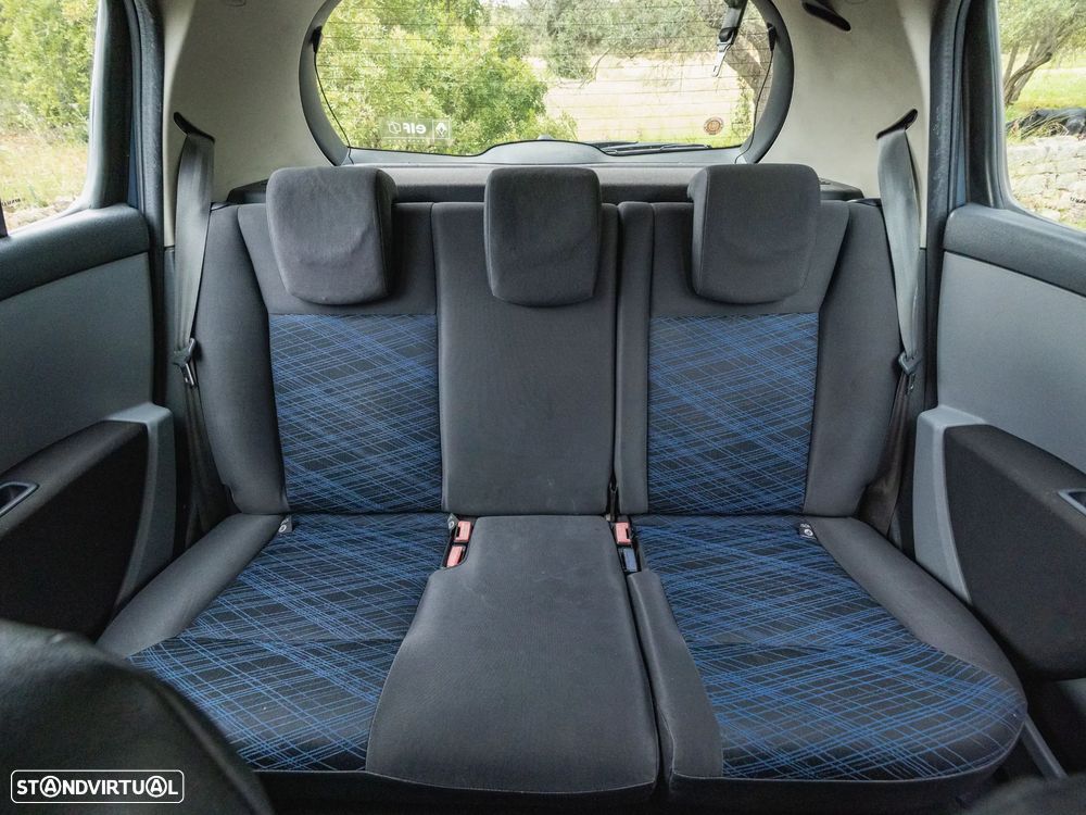 Renault Clio - 16