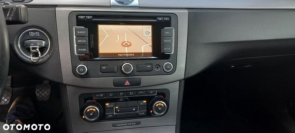 Volkswagen Passat Variant 2.0 TDI 4Motion BlueMotion Technol Highline - 14