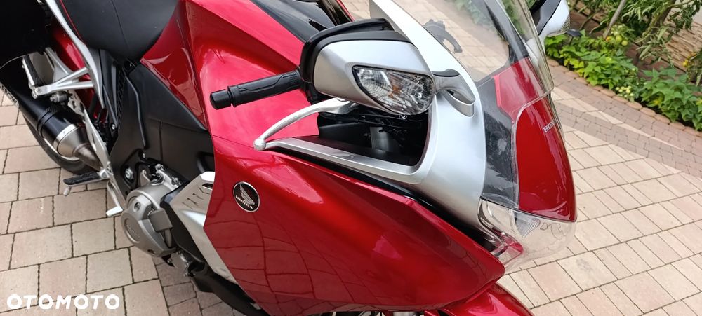 Honda VFR - 18