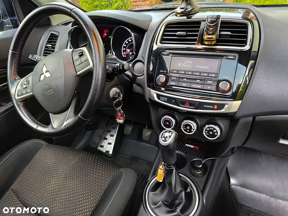 Mitsubishi ASX - 5