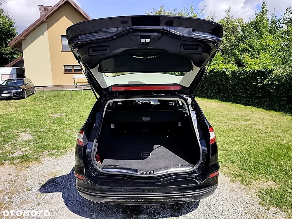 Ford Mondeo - 25