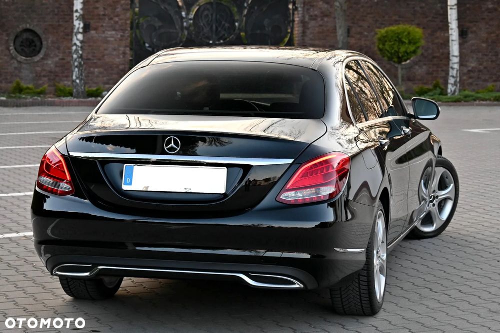 Mercedes-Benz Klasa C 200 Avantgarde - 24