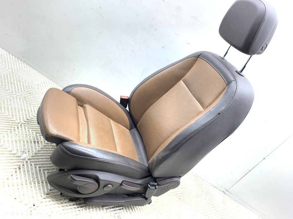 FOTEL LEWY PRZÓD - 475.30 PLN - OPEL ZAFIRA TOURER C (P12) 2011 - 2022 2.0 CDTi (75) 121 kW [165 - 4