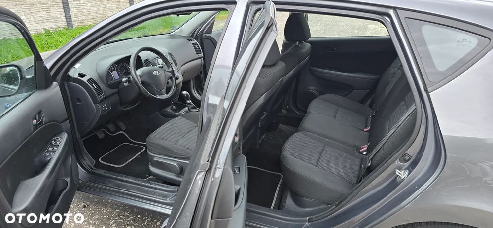 Hyundai i30 1.4 Comfort - 14