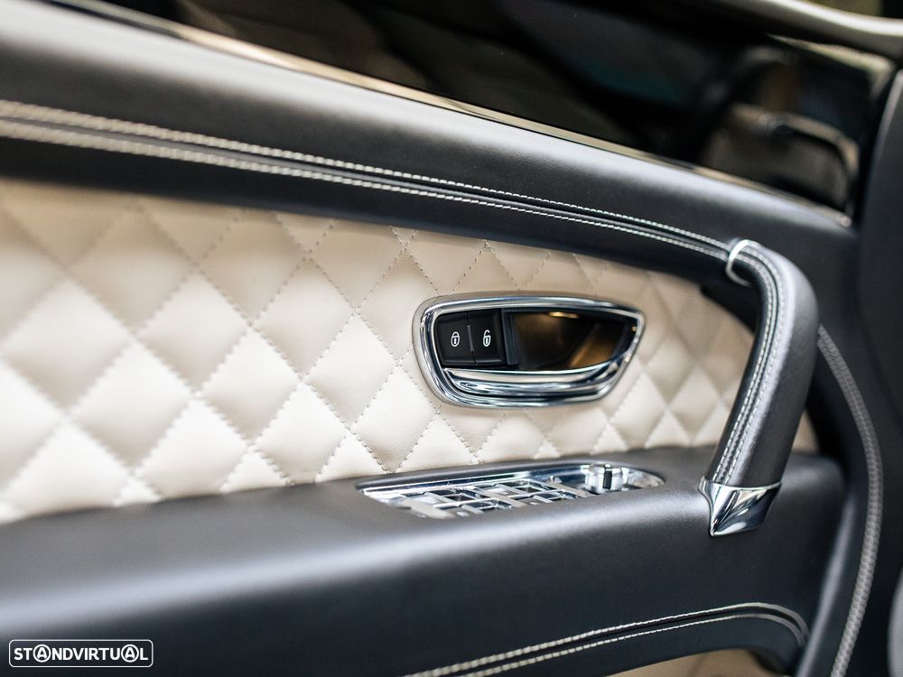 Bentley Bentayga W12 Mulliner - 25