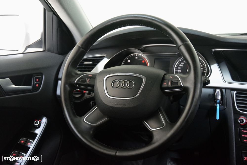 Audi A4 Avant 2.0 TDI DPF multitronic Ambiente - 17