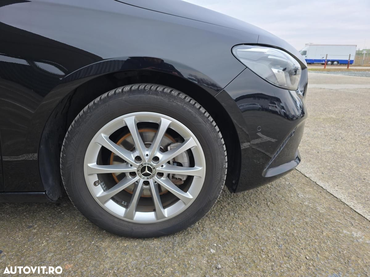 Mercedes-Benz B 200 4MATIC - 16