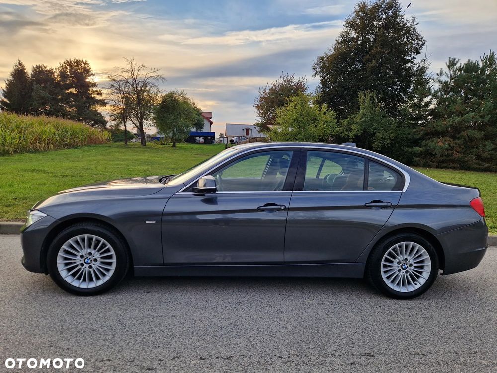 BMW Seria 3 320d Blue Performance Luxury Line - 15