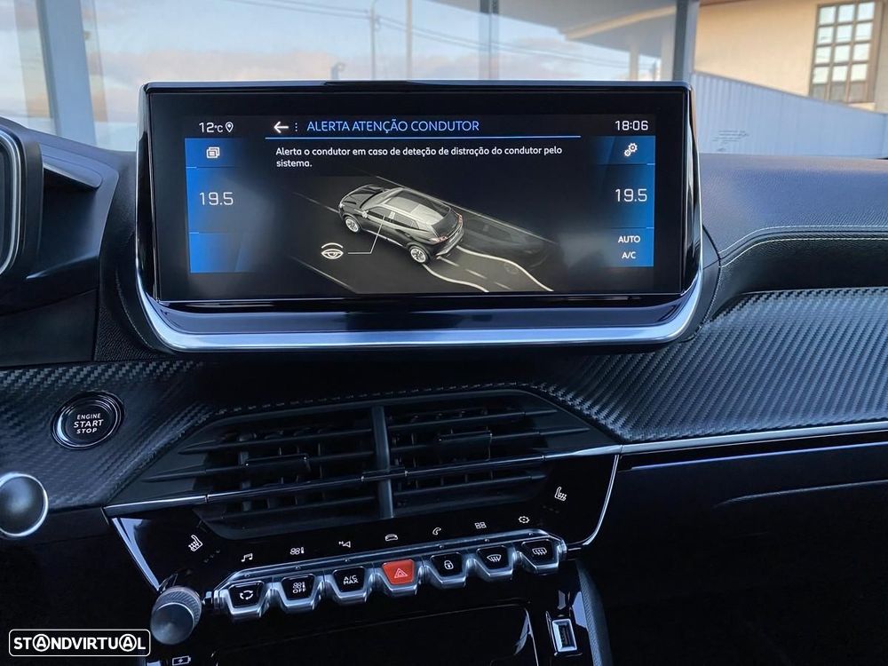 Peugeot 2008 1.2 PureTech GT EAT8 - 27