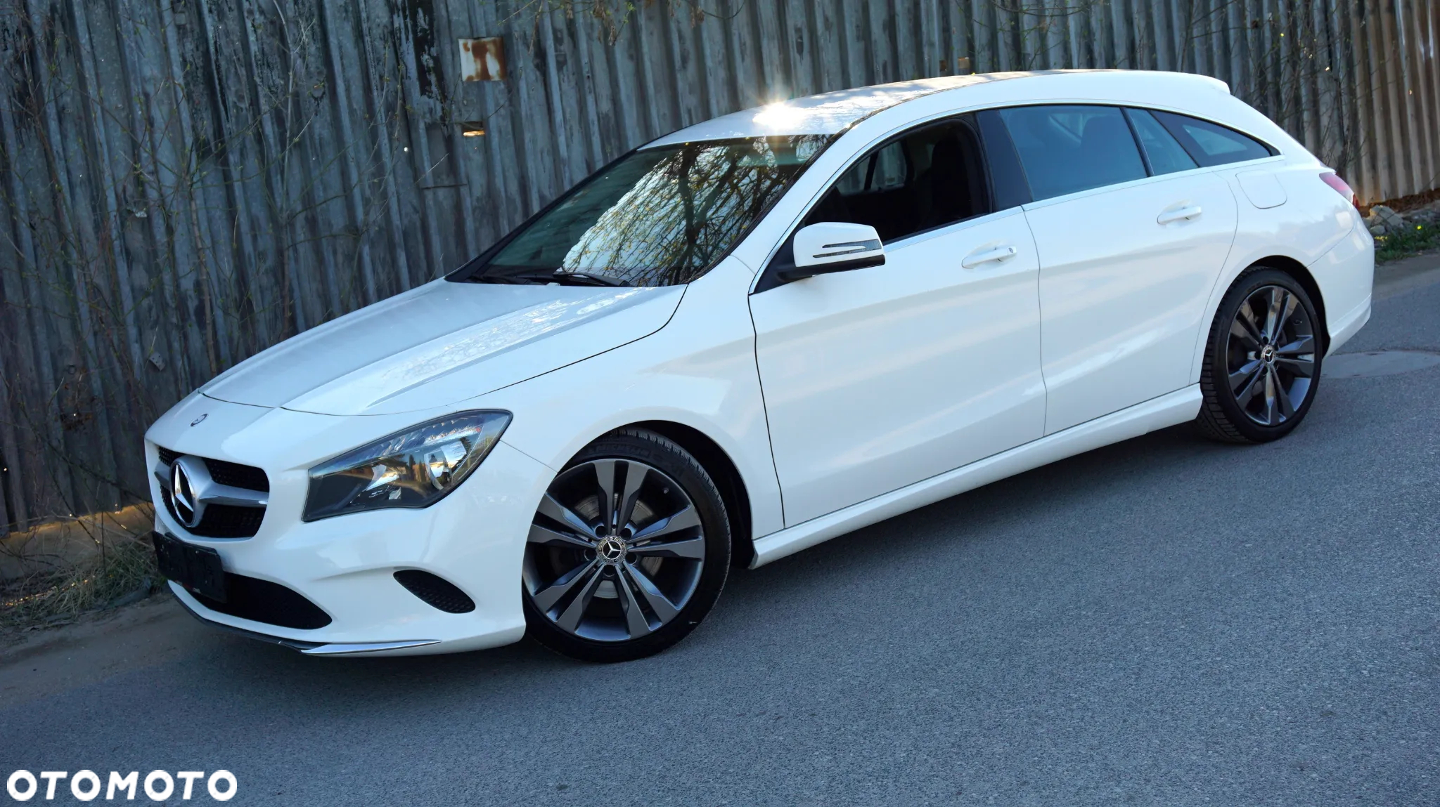 Mercedes-Benz CLA 180 d 7G-DCT - 2