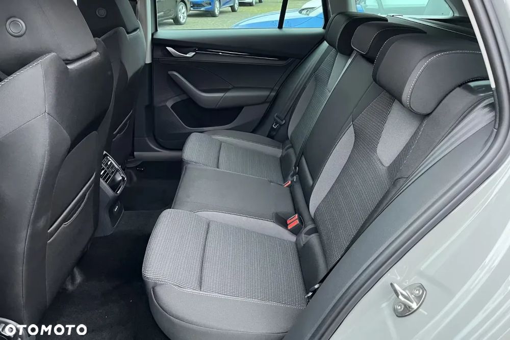 Skoda Octavia 1.5 TSI mHEV Drive Selection DSG - 20