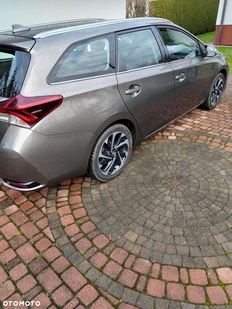 Toyota Auris 1.2 T Premium - 3