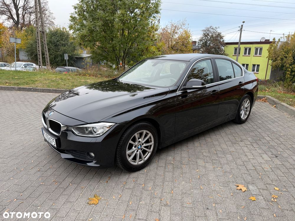 BMW F30