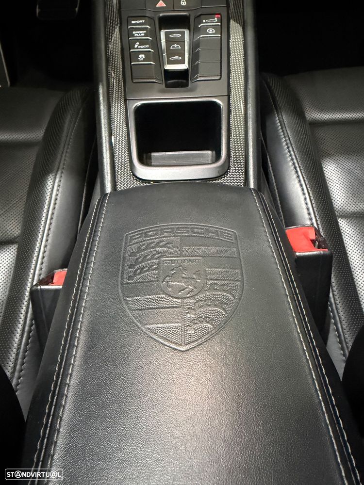 Porsche 911 (991) Turbo S Cabriolet - 52