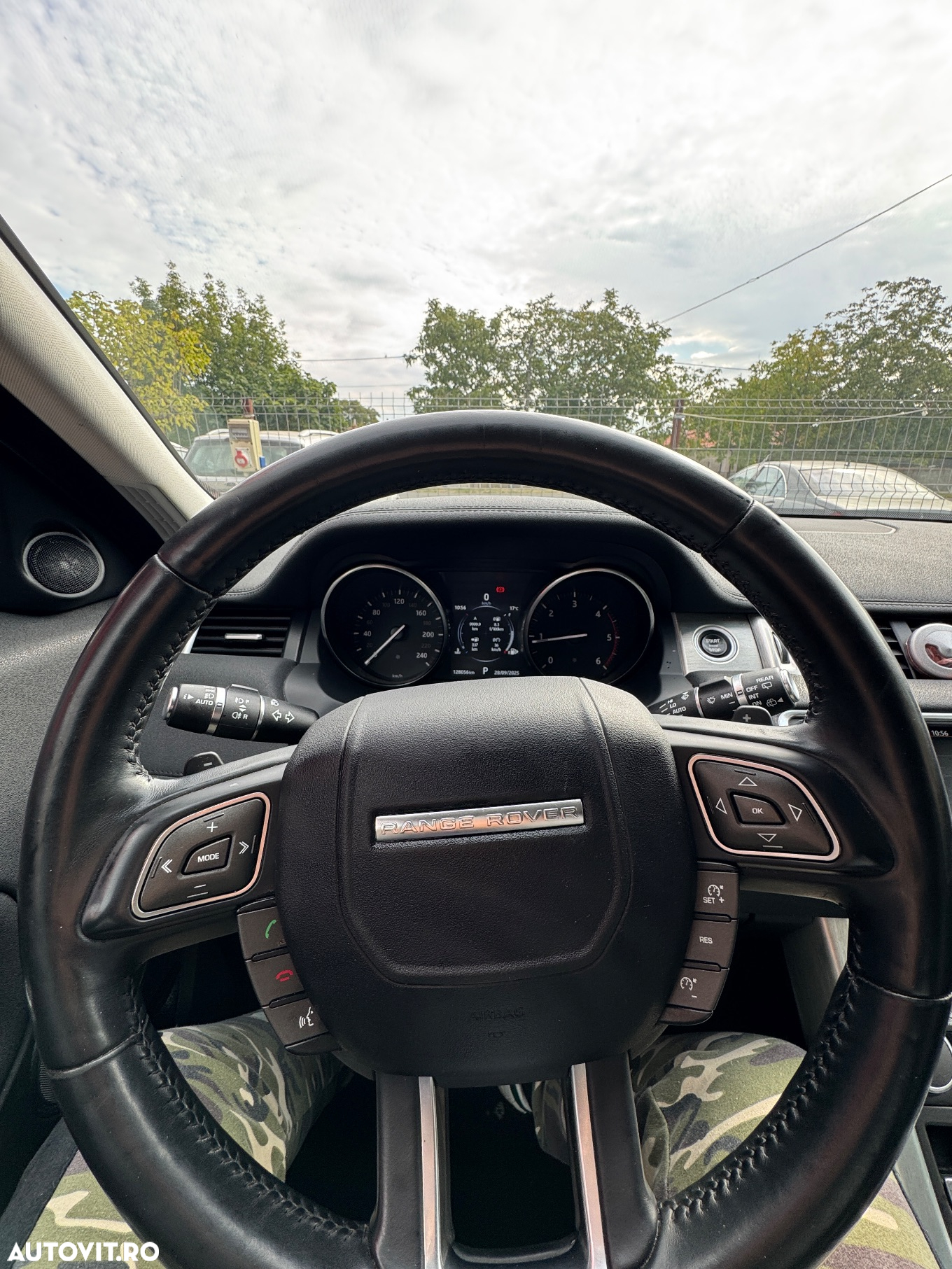 Land Rover Range Rover Evoque - 14