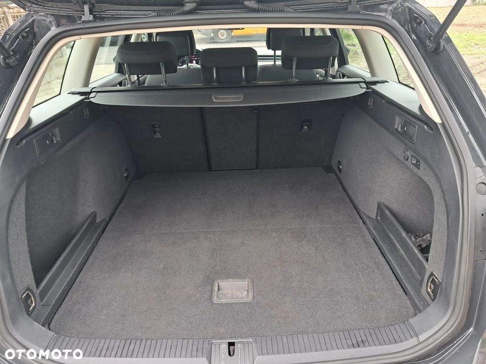 Volkswagen Passat 2.0 TDI SCR DSG Highline - 11