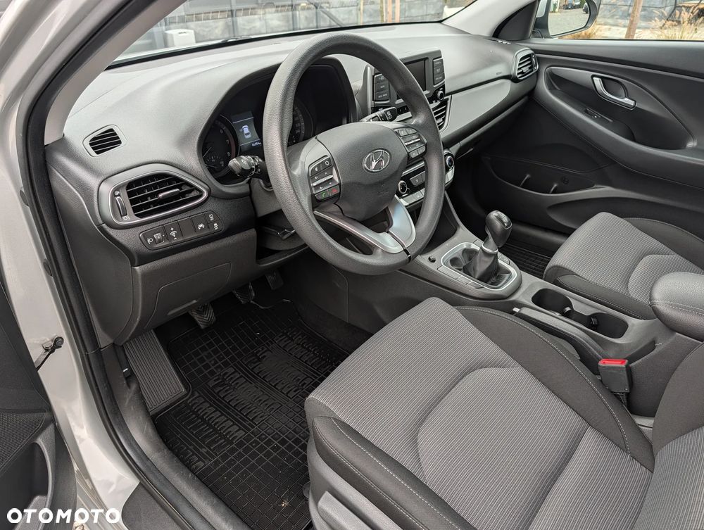 Hyundai i30 1.4 Classic + - 15