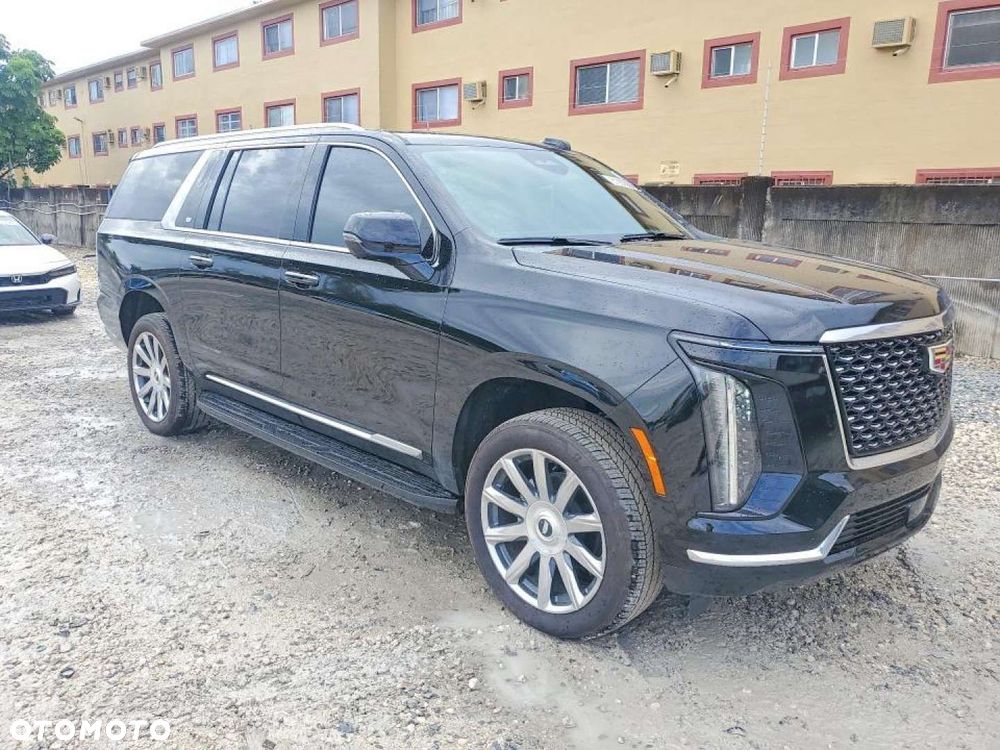 Cadillac Escalade - 6