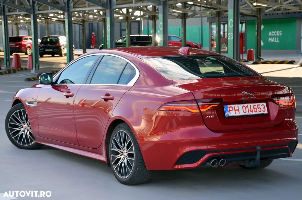 Jaguar XE D200 RWD MHEV R-Dynamic HSE - 13