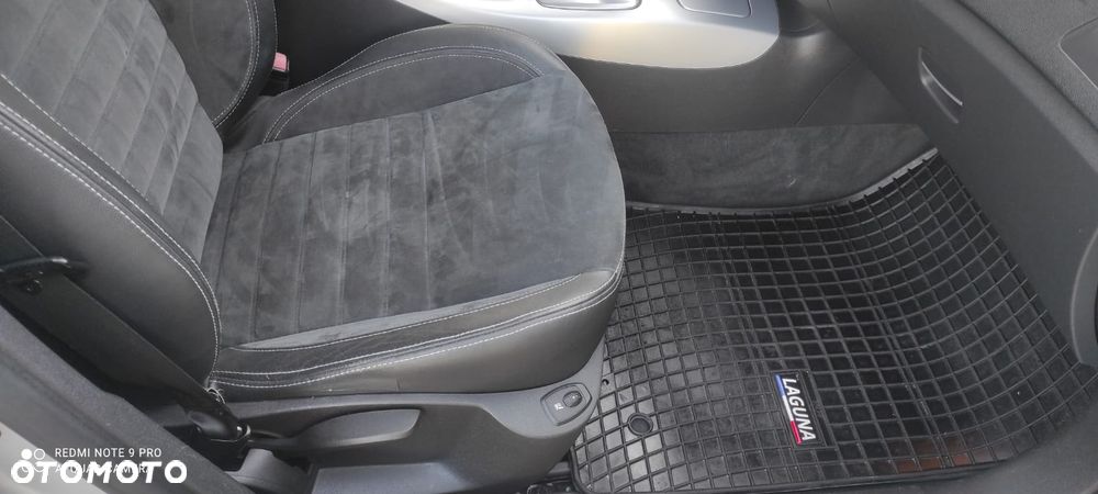 Renault Laguna 2.0T Image - 22