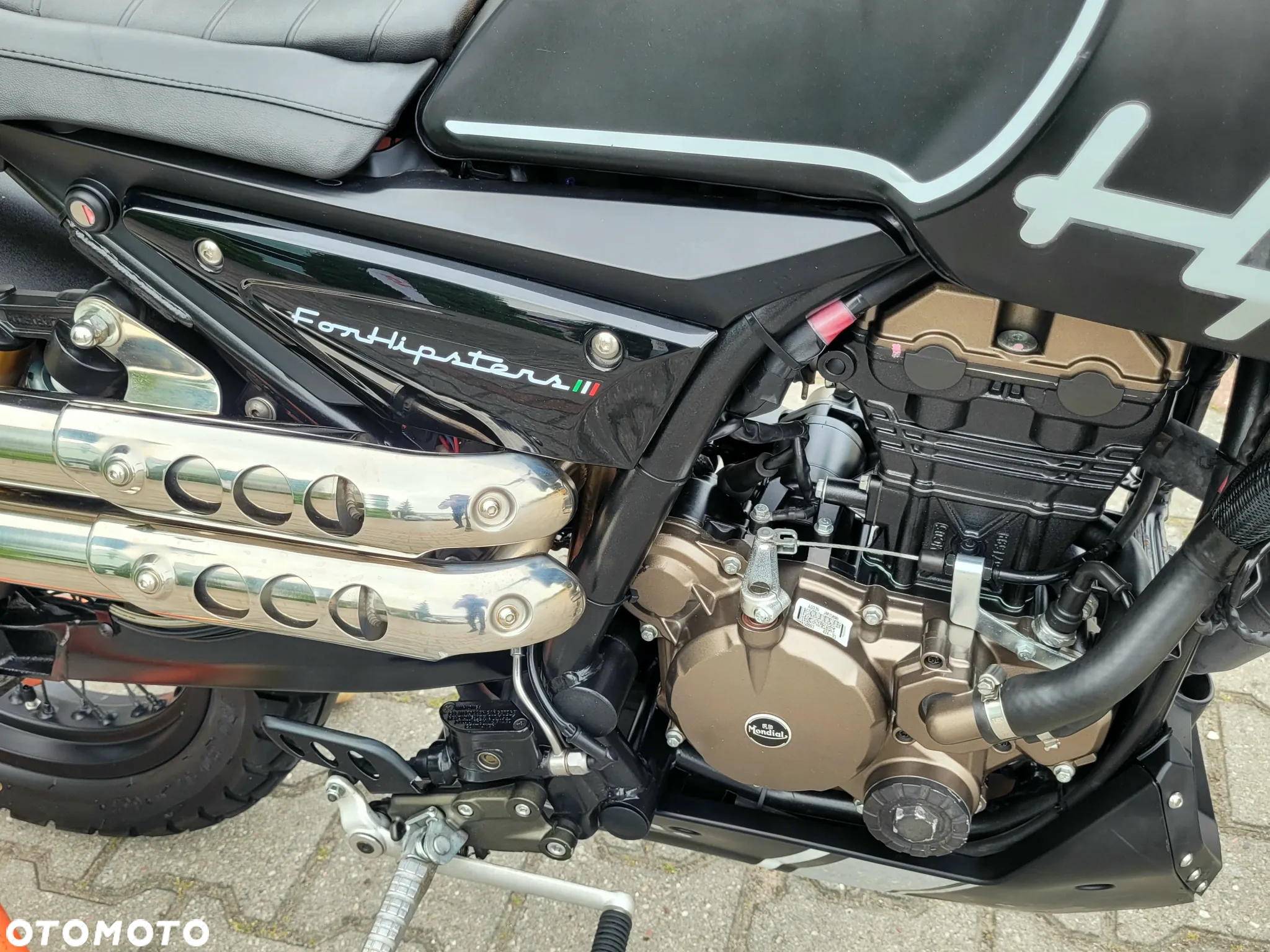 Mondial HPS 125 - 9