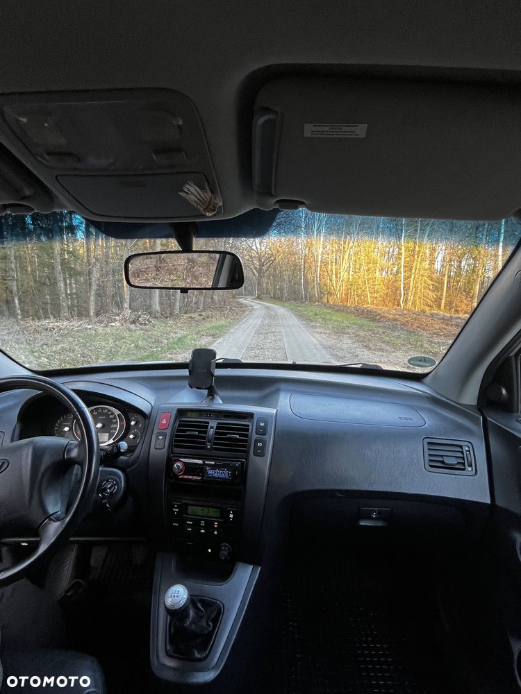 Hyundai Tucson 2.0 Comfort 2WD - 10