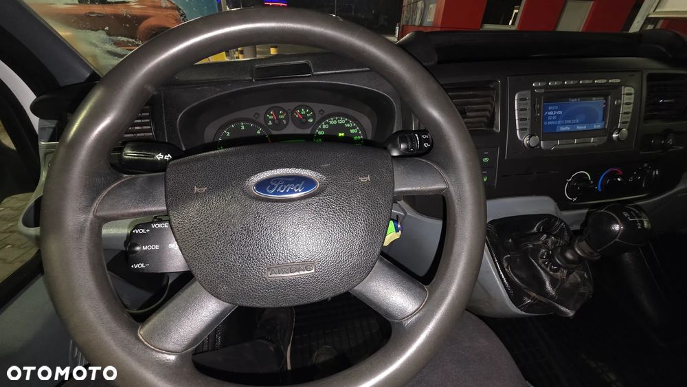 Ford Transit - 30