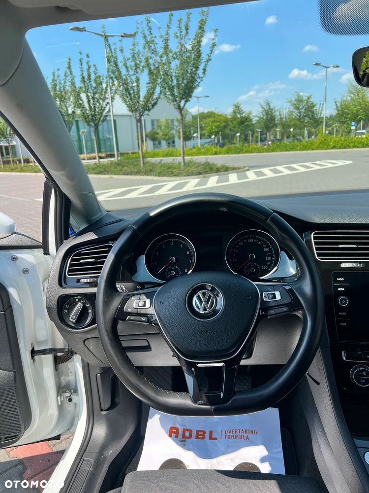Volkswagen Golf 1.4 TSI BMT Highline - 11