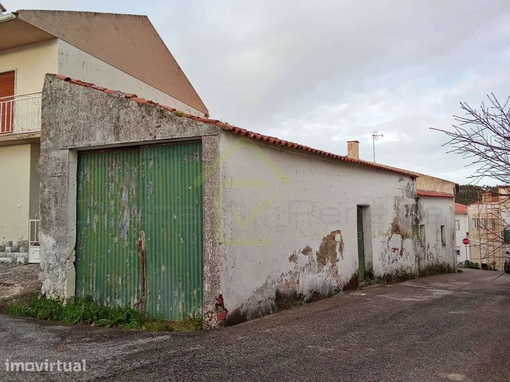 Adega com projecto aprovado para Edifício Bifamiliar - Grande imagem: 2/10