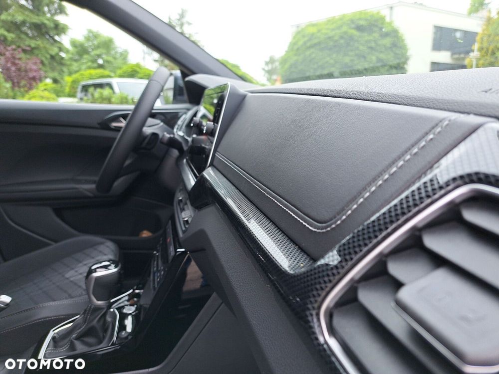Volkswagen T-Cross - 28
