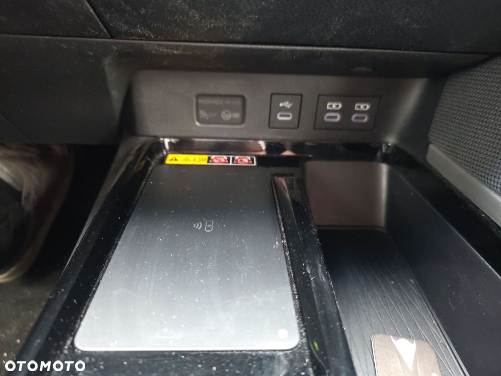 Toyota Camry - 20