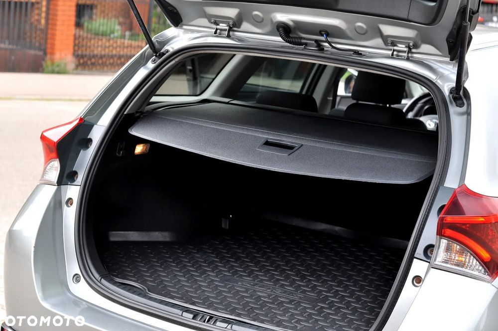 Toyota Auris - 21