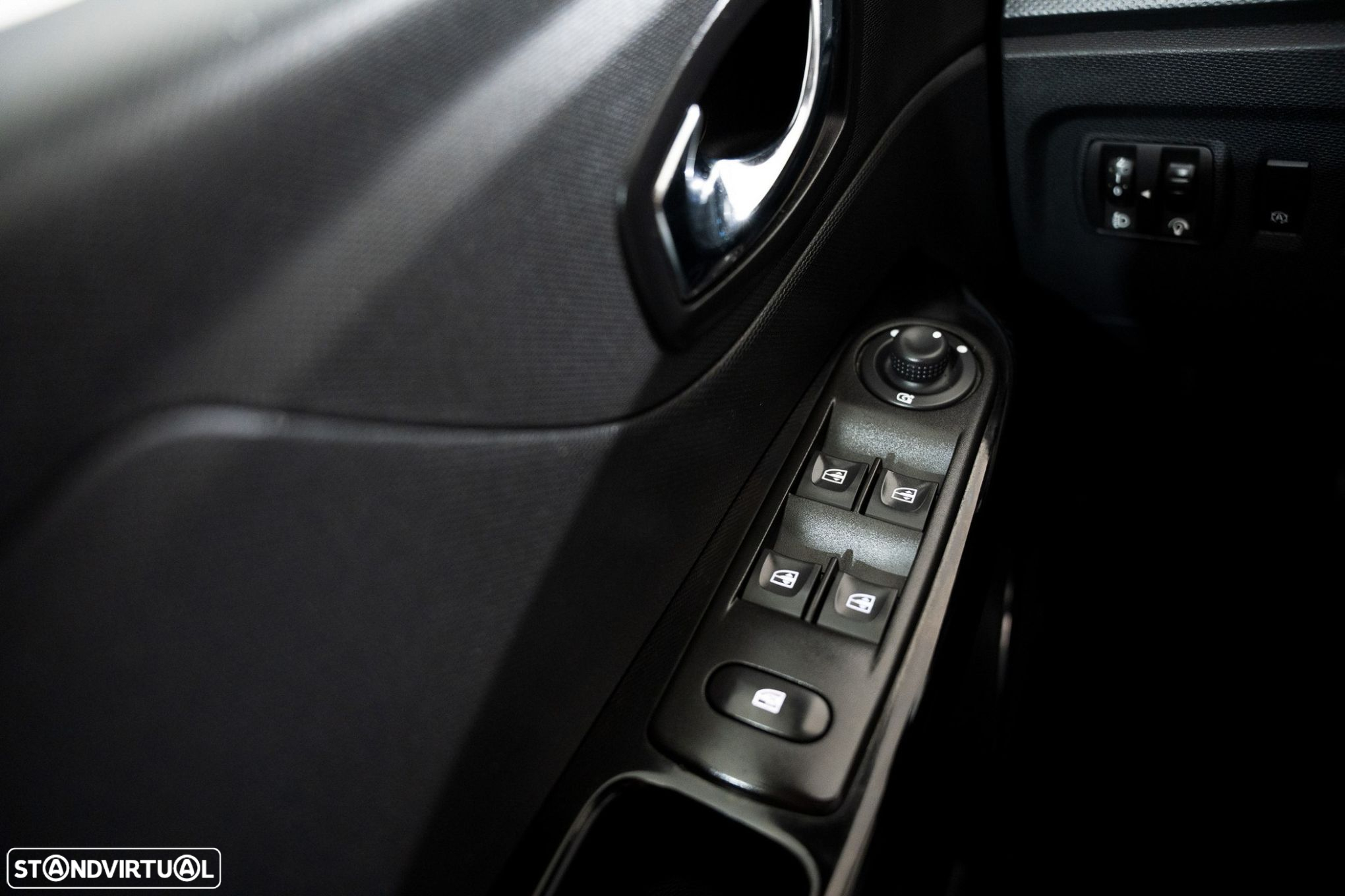 Renault Captur 1.5 dCi Exclusive - 13