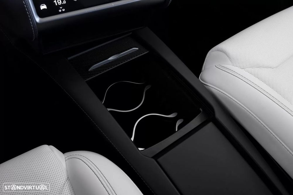 Tesla Model X P100D - 14