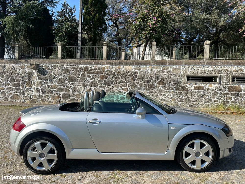 Audi TT Roadster 1.8 T S-line - 24