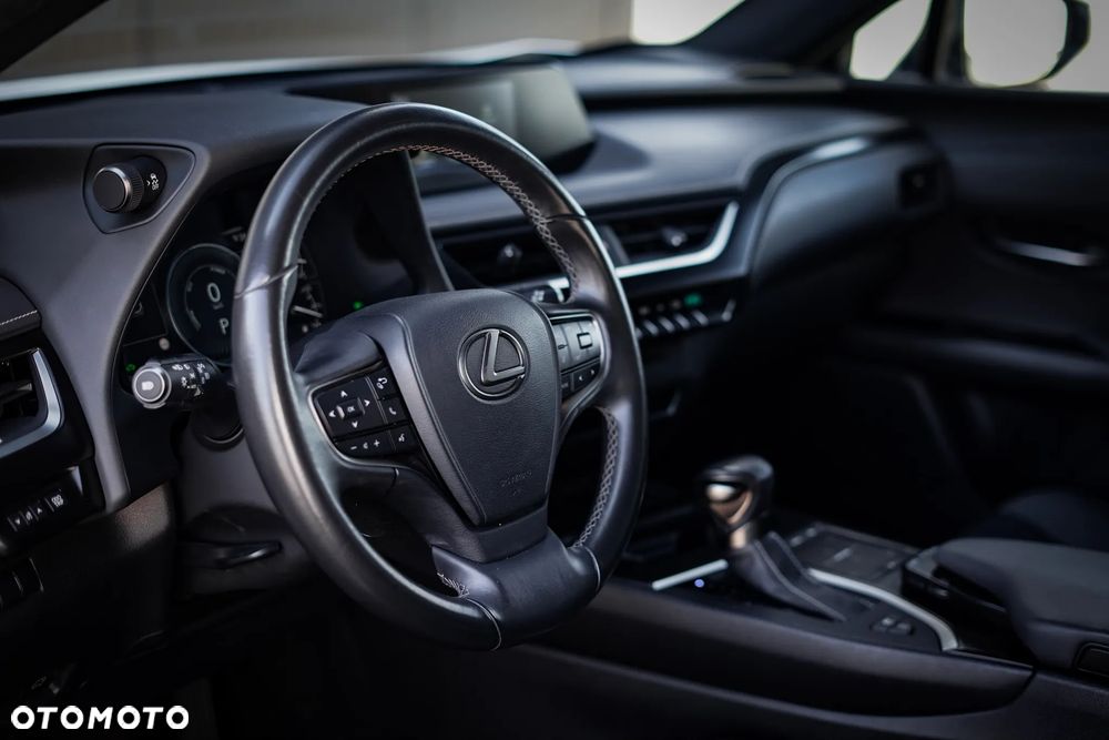 Lexus UX 250h GPF F Impression 2WD - 18