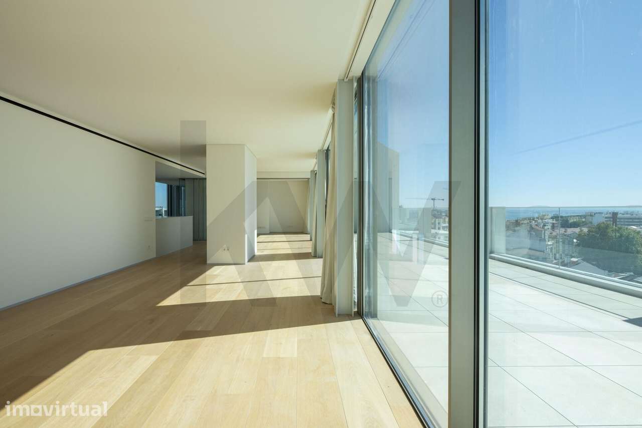 T4 Penthouse Vision Areeiro | 227,55 m2 | Terraço 360º de 261 m2 | 4 L - Grande imagem: 4/28