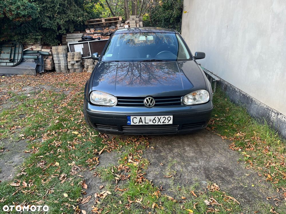 Volkswagen Golf - 2