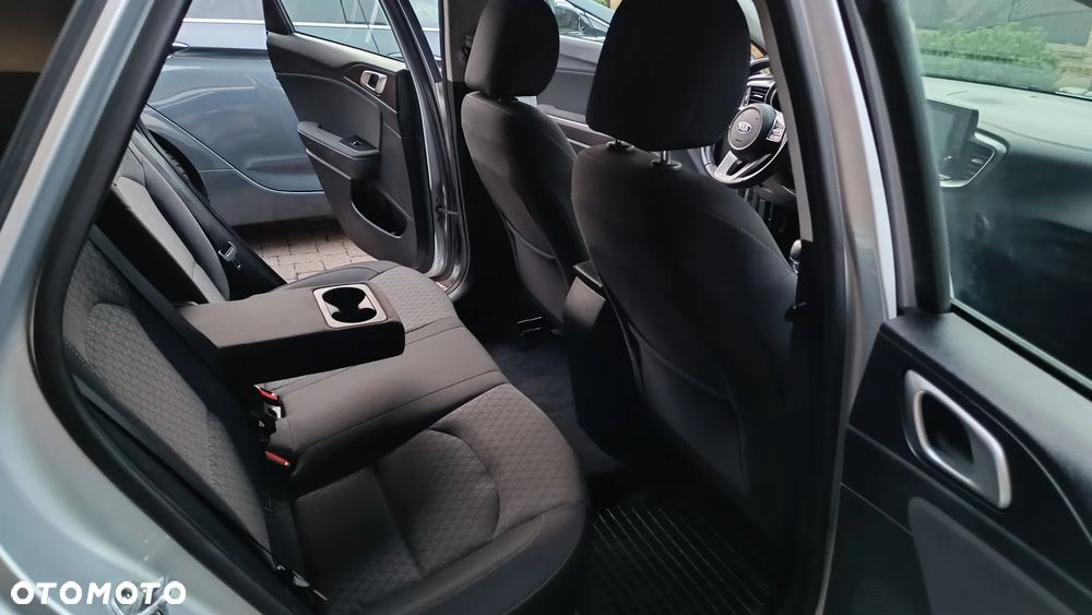 Kia Ceed 1.6 CRDi SCR M DCT - 22