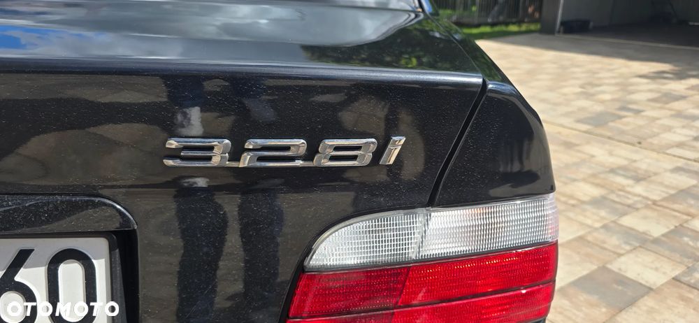 BMW Seria 3 328i - 23