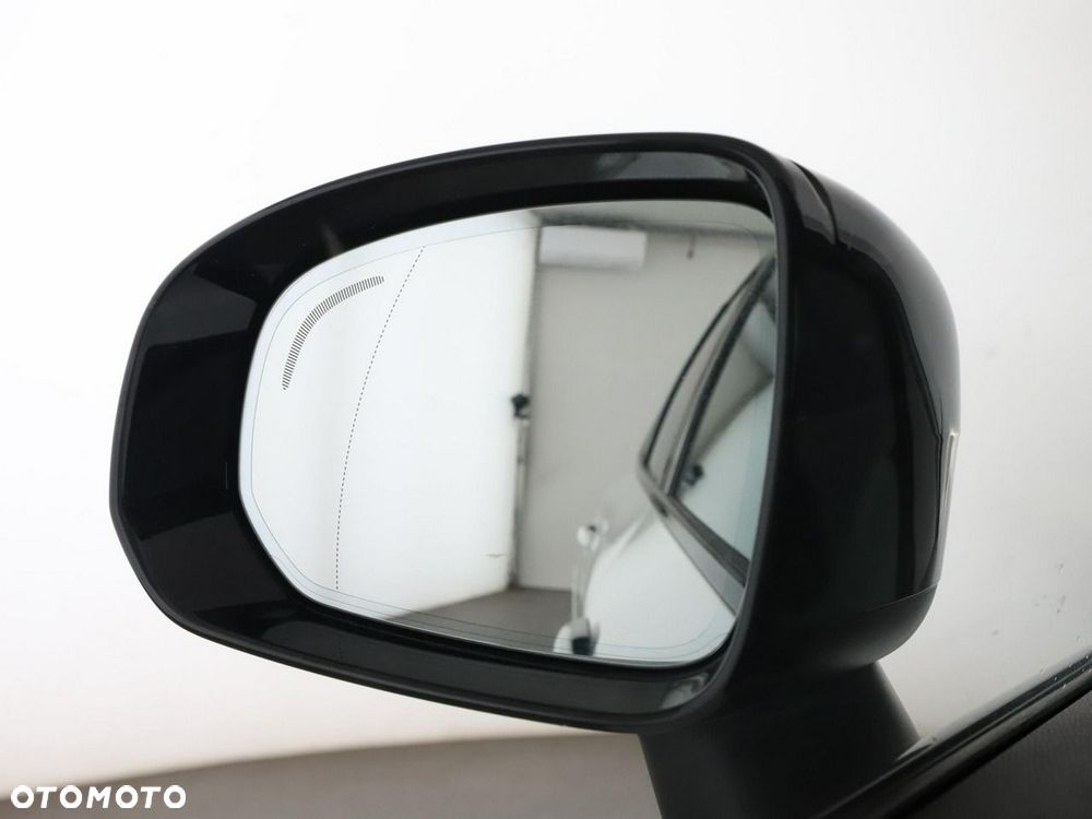 Volvo XC 60 T8 AWD Recharge Geartronic RDesign - 39
