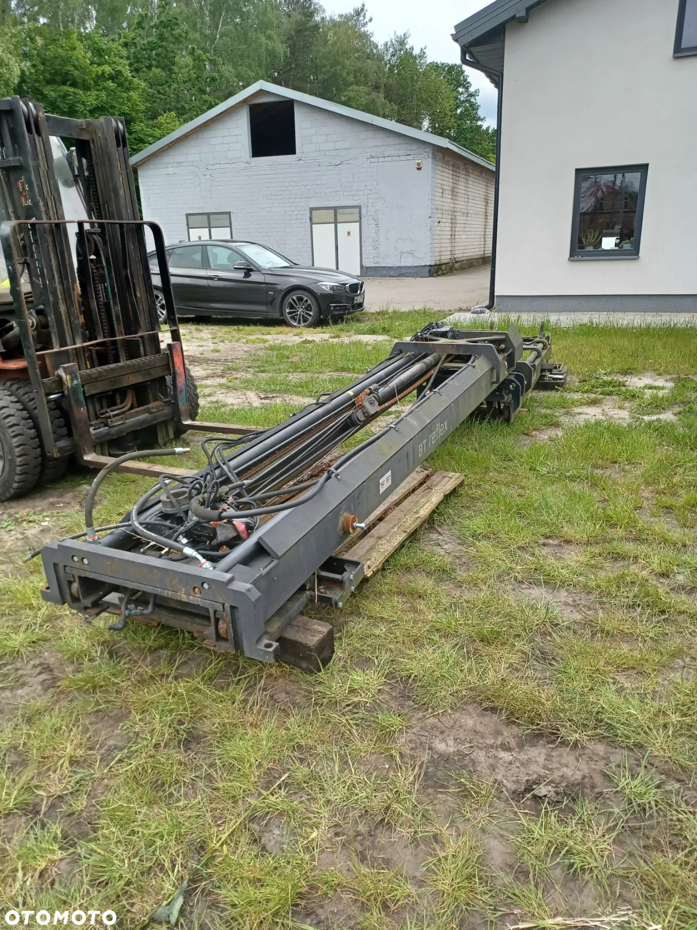 Maszt triplex z przesuwem bocznym od wózka Toyota  6,3 m - 4