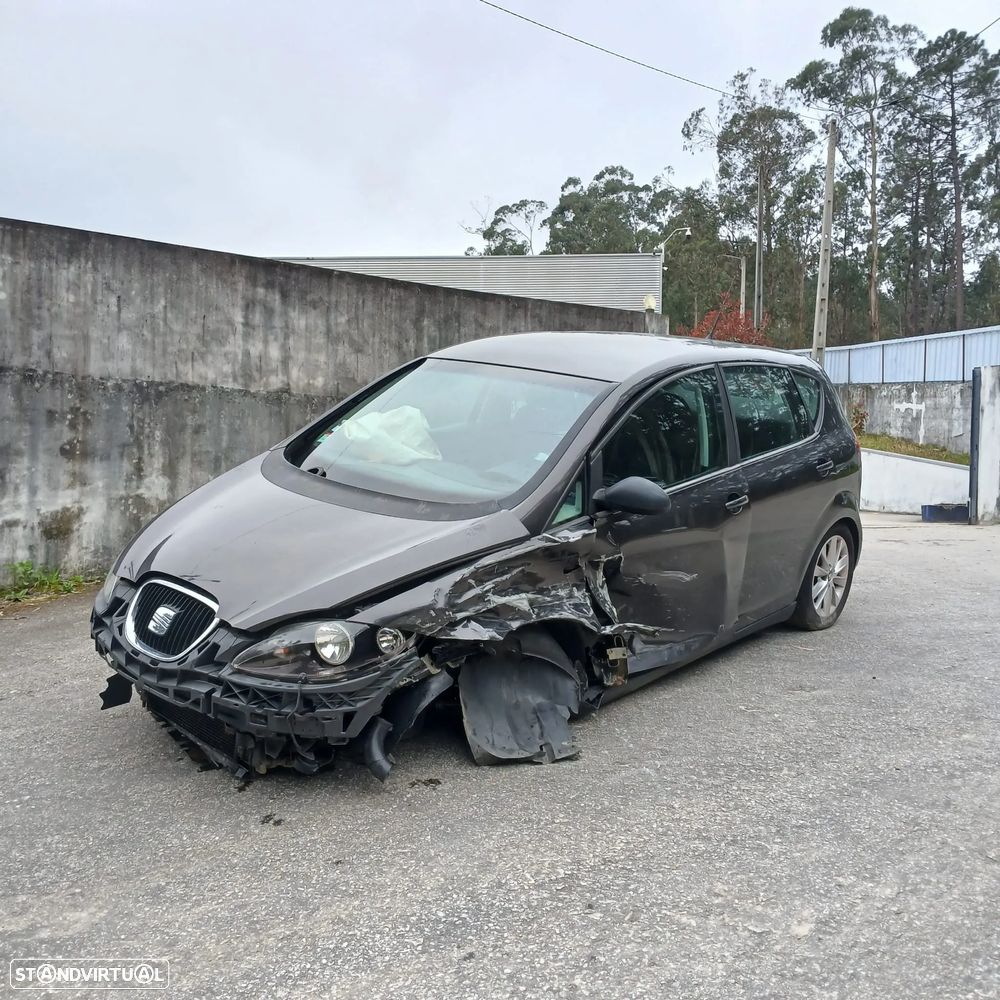Seat Altea 1.6 102cv de 2004 – Peças Usadas (10408) - 2