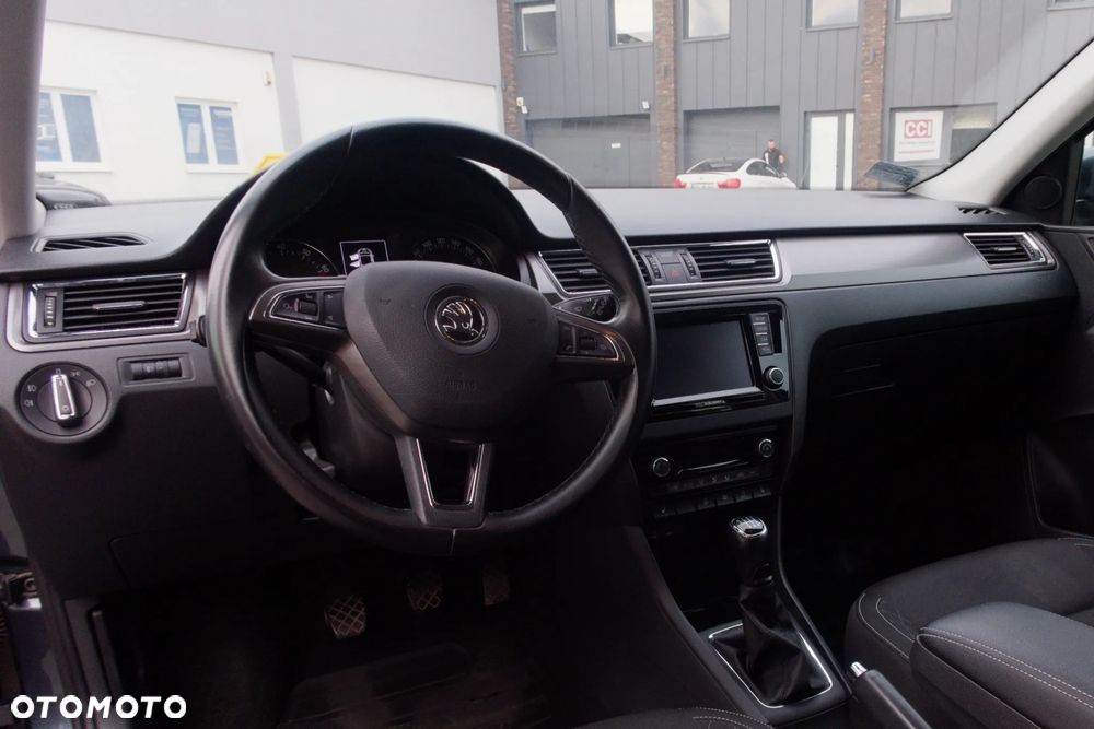 Skoda RAPID 1.2 TSI Style - 13